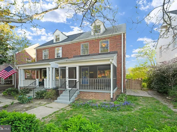 2406 Washington Blvd, Arlington, VA 22201