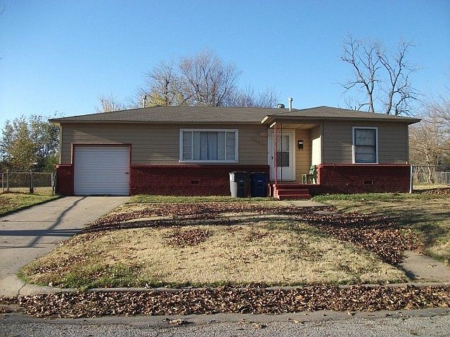 Spacious Home.  Close to Downtown Tulsa.