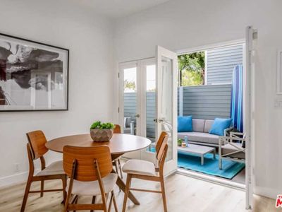 1300 12th St APT A, Manhattan Beach, CA, 90266