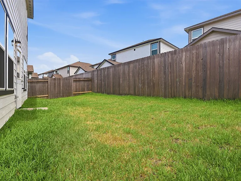 8426 Sweet Cherry Ln — Photo 21