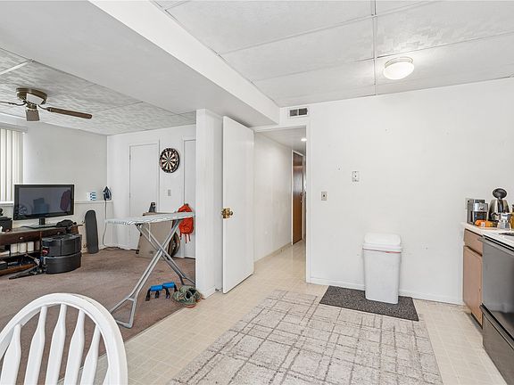 2nd image of 409 S 7th Ave