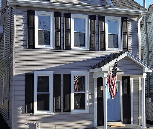 2nd image of 40 N Broad St