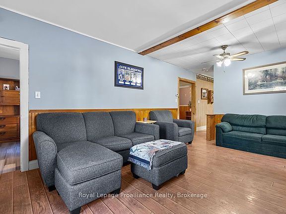 5th image of 151 Stanley St