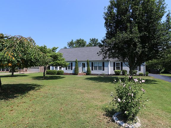 2nd image of 209 Peebles Dr