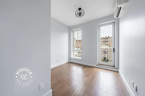 Rented by MySpaceNYC | media 5