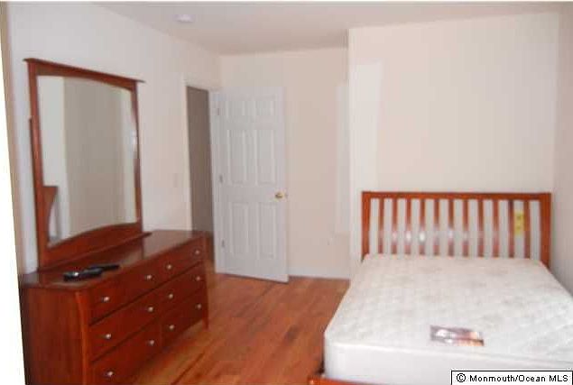 1st image of 519 Parkside Ave