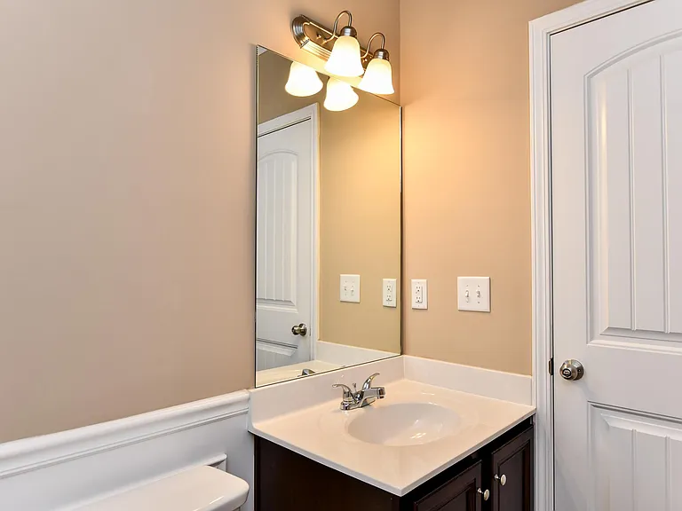 38 Ramapo Ct — Photo 55