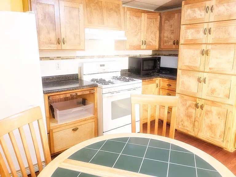 771 McCutcheon Rd #B — Photo 2