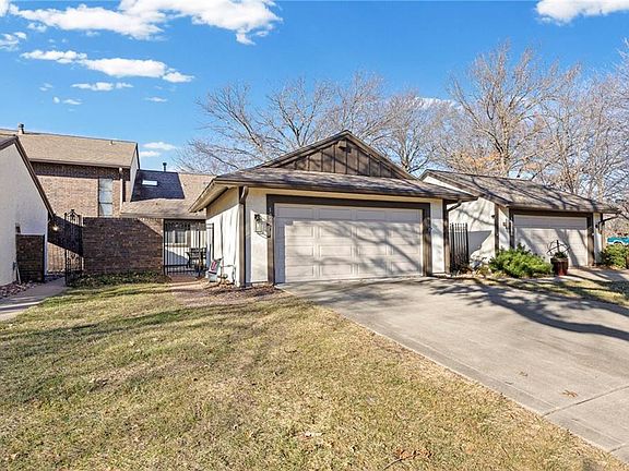 5th image of 12758 Overbrook Rd