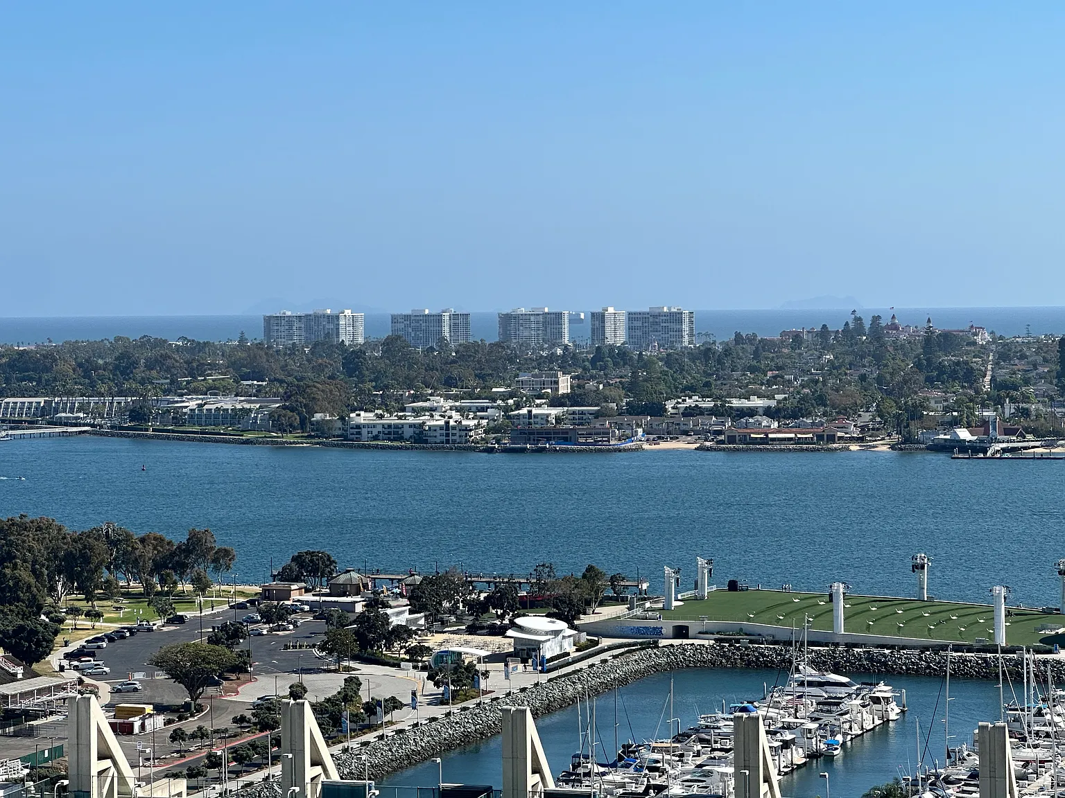 1 bed, 1036 sqft, $4,800 — Photo 3