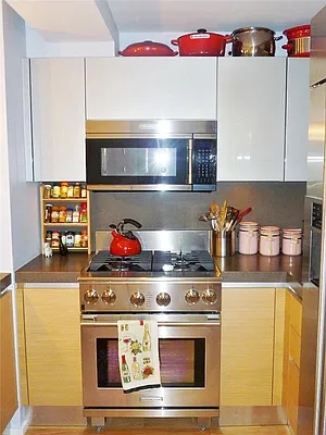 Rented by R New York | media 21