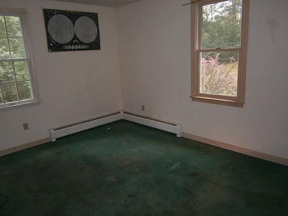4th image of 86 Quaker Meetinghouse Road