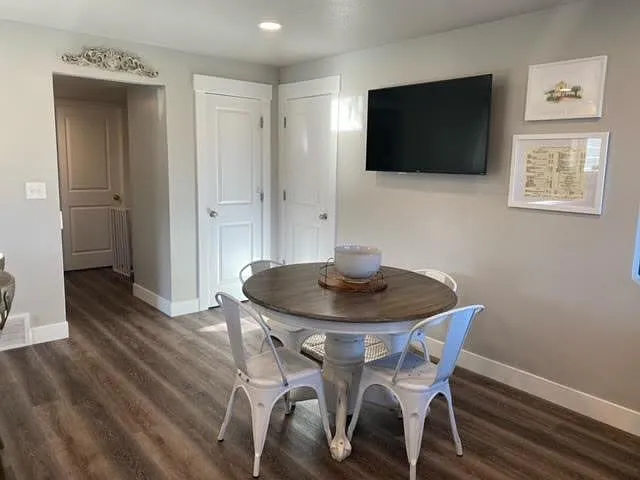 675 E 4250 S — Photo 2
