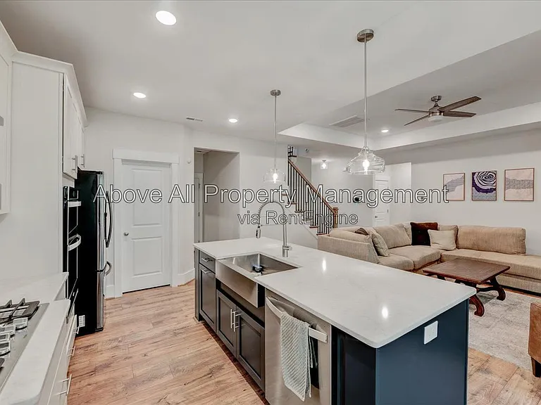 4408 Walker Hallow St — Photo 12
