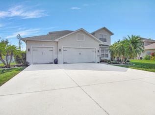 15381 Briarcrest Cir, Fort Myers, FL 33912