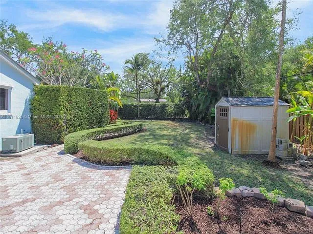6900 SW 104th St — Photo 5