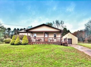 935 Ekastown Rd, Saxonburg, PA 16056