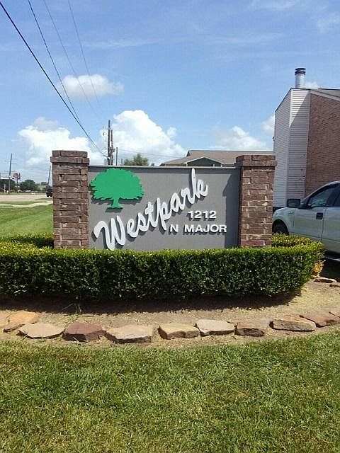 Entrance to Westpark from Major Drive