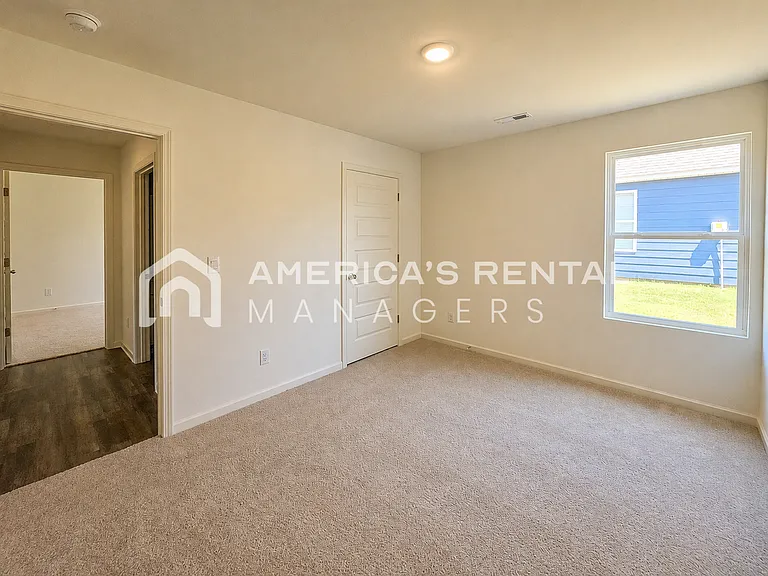 309 Oakmont Cir — Photo 27