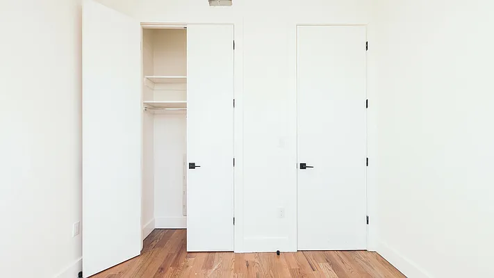 Rented by Nooklyn NYC LLC | media 13