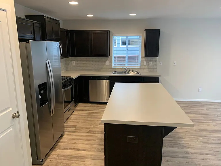 537 NE 138th Pl — Photo 11