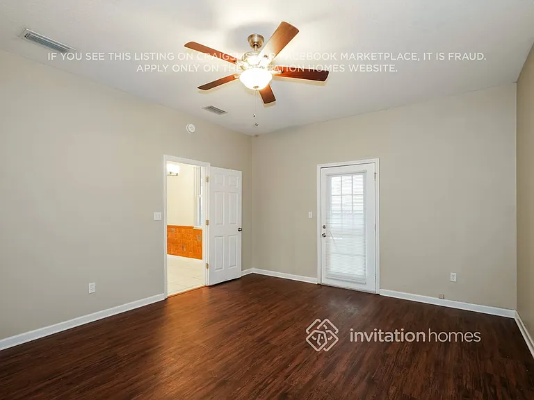 22447 Kingsley Ln — Photo 11
