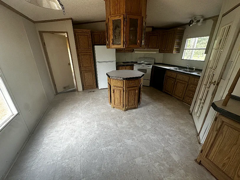 126 Clements Road - 1 — Photo 3