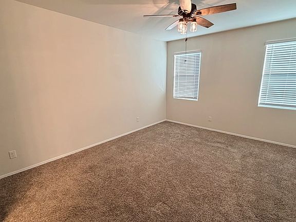 3rd image of 36439 W Pampoloma Ave