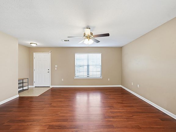 5th image of 630 Shiloh Dr