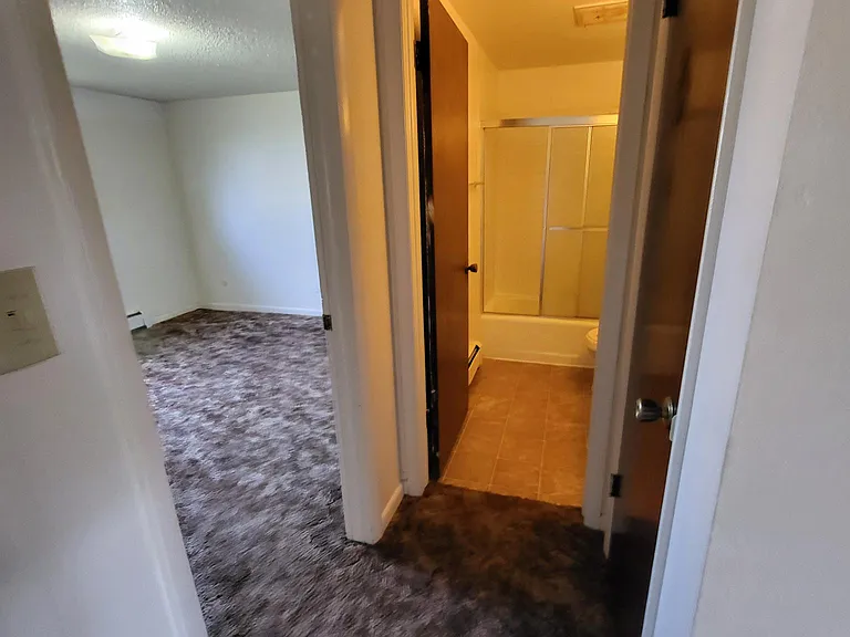 2935 Glendale Dr #5 — Photo 4