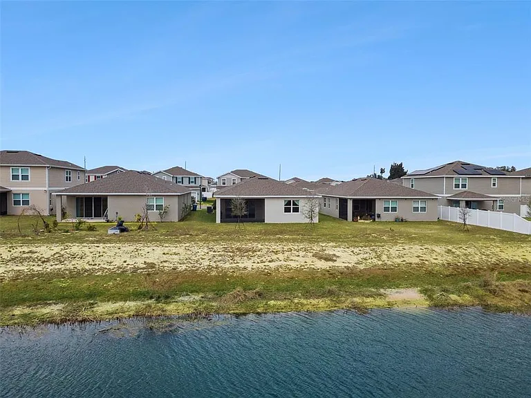 654 Heritage Square Dr — Photo 31