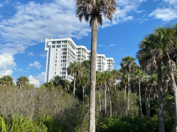 6361 Pelican Bay Blvd APT 503, Naples, FL 34108