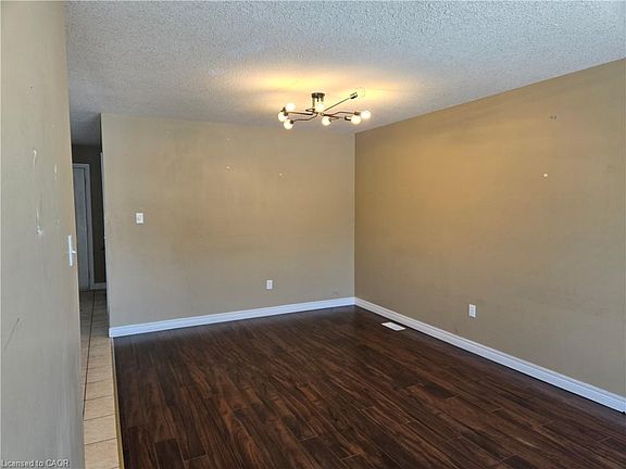 4th image of 168 Whittaker Cres