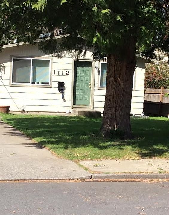 2nd image of 1112 5th St