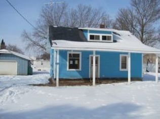 10396 Avocet St NW, Coon Rapids, MN 55433