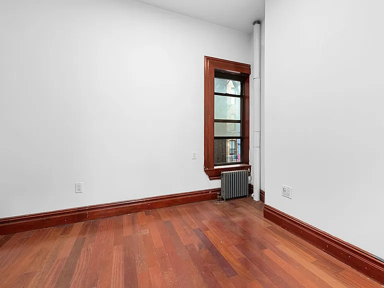 214 E 82nd St #20 — Photo 3