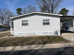 153 Country Ln, Buena, NJ 08310