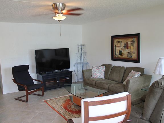 2nd image of 1026 Oakridge D #1026