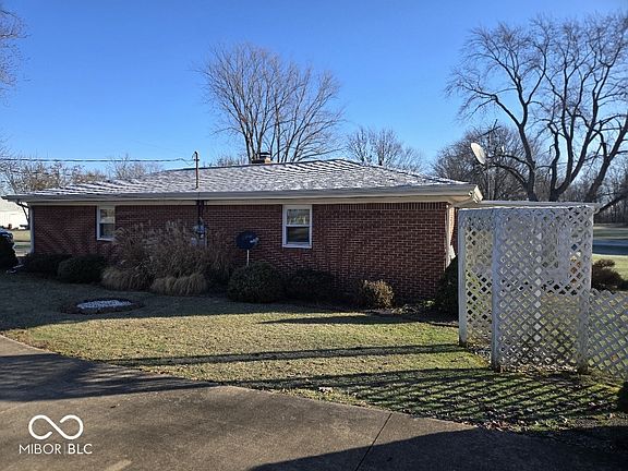 4th image of 9401 W County Road 380 N
