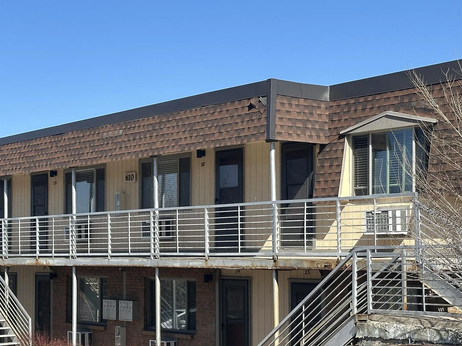 Winona Apartments — Photo 2