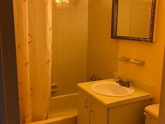 5th image of 153 Bay 26 St #2
