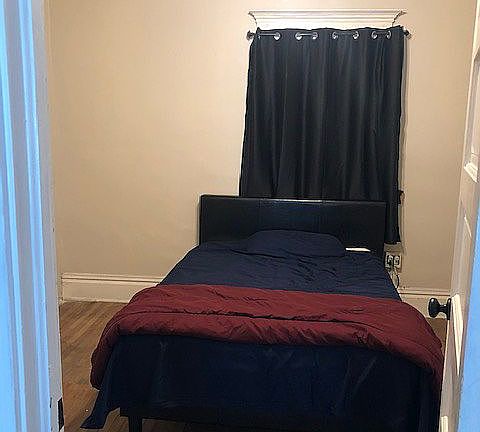 5th image of 186 S Cambridge St