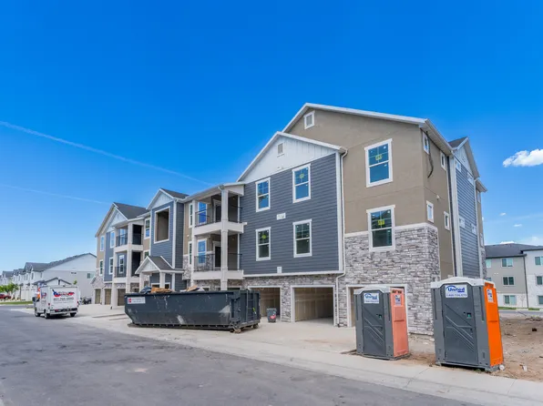 13687 S Hanley Ln #Dd102, Riverton, UT 84096