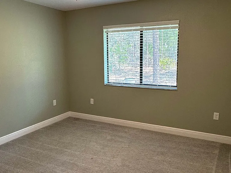 172 Linder Dr — Photo 32