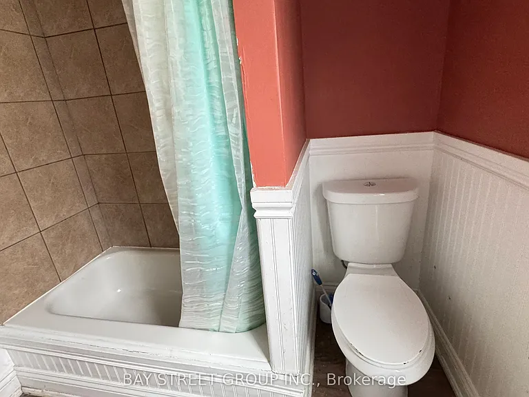 5114 McRae St #UPPER — Photo 7