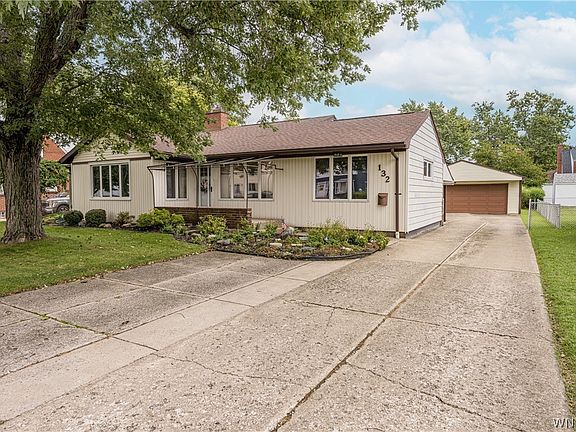 2nd image of 132 Brookside Dr