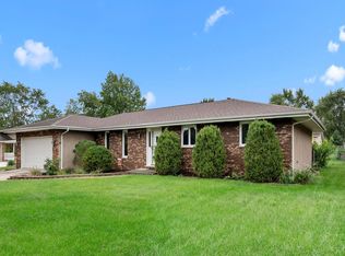 1117 E Greenwood Ave, Crown Point, IN 46307