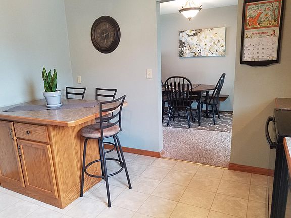 Kitchen 1051 Green Bay St Onalaska view