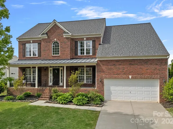 156 Pecan Hills Dr, Mooresville, NC 28115