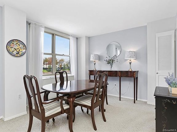 5th image of 1 Strawberry Hill Ct APT 1D